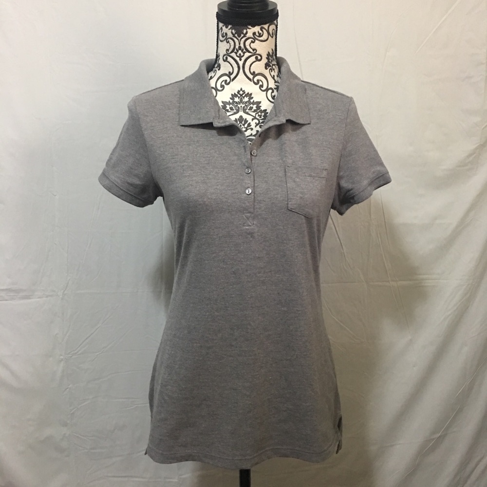🔴 Gray polo shirt
